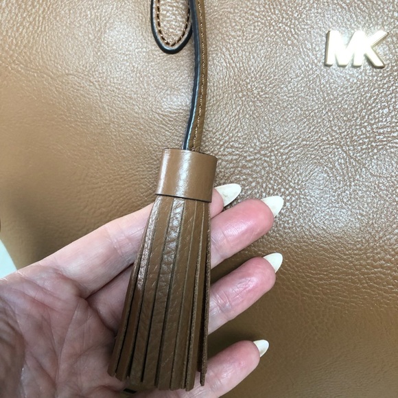 NWT Michael Kors large pebbled leather tote Willie dark tan caramel open top - Picture 3 of 11